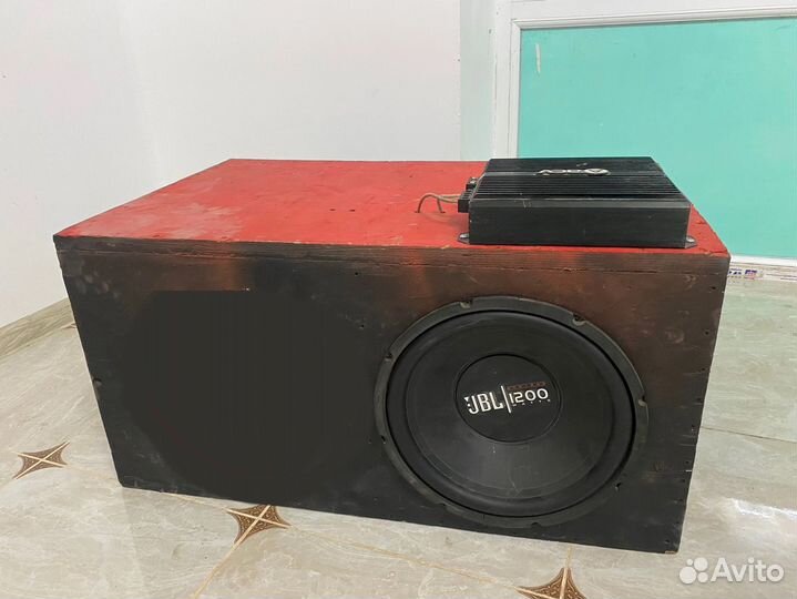 Сабвуфер с усилителем