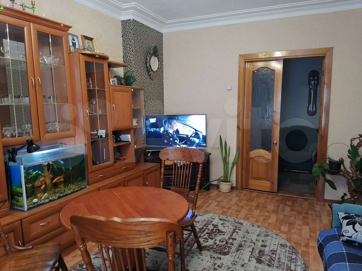 3-к. квартира, 87 м², 1/3 эт.