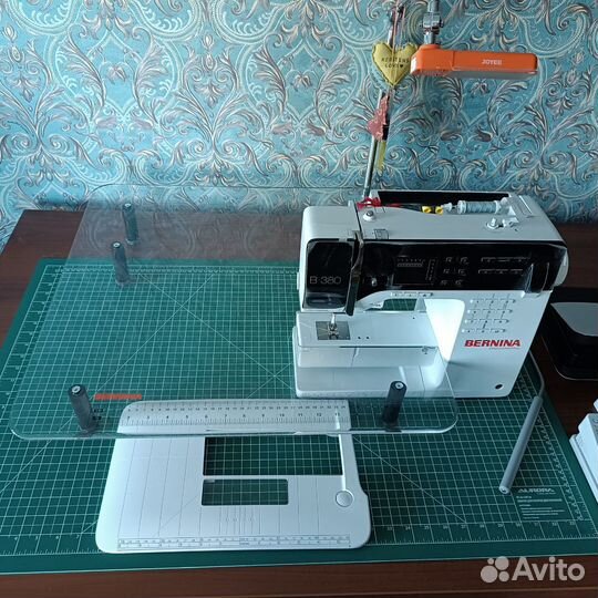 Швейная машина Bernina B380