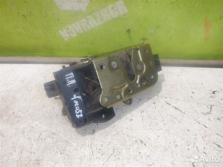 Замок двери передней правой Форд Фокус 1