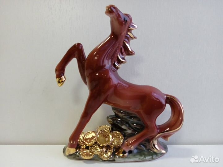 Статуэтка Конь (Лошадь )
