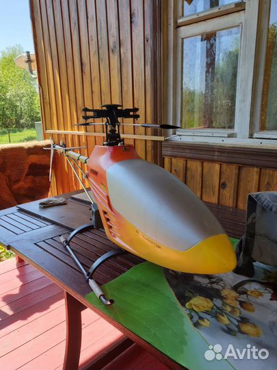 Вертолет на радиоуправлении futura robbe