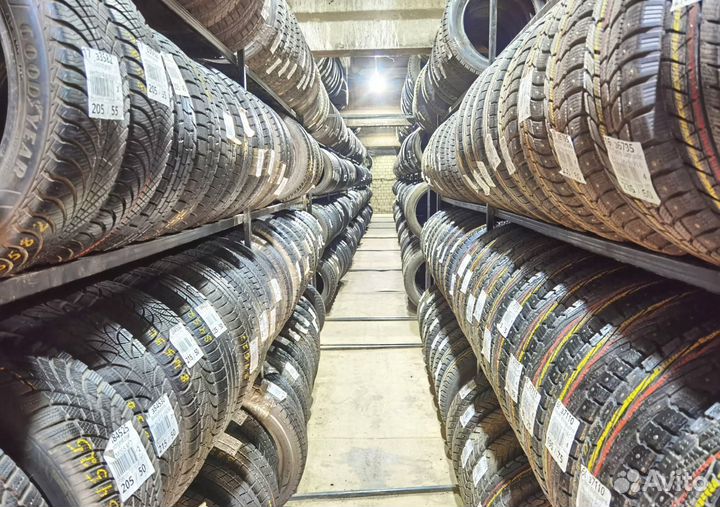 Yokohama dB Decibel E70 305/30 R20