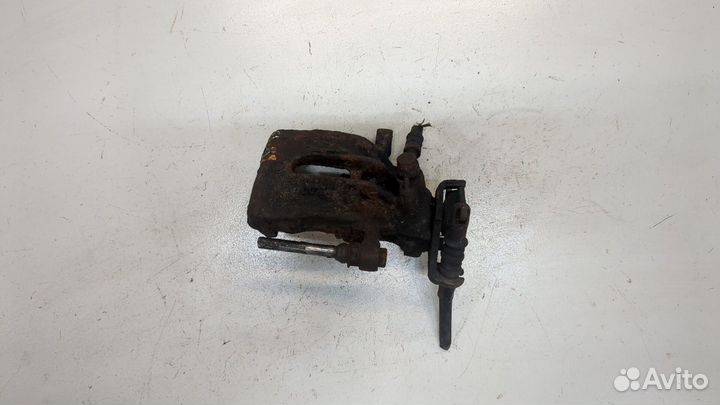 Суппорт Volvo S40 / V40, 2001