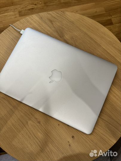 Macbook air 13-inc 2017