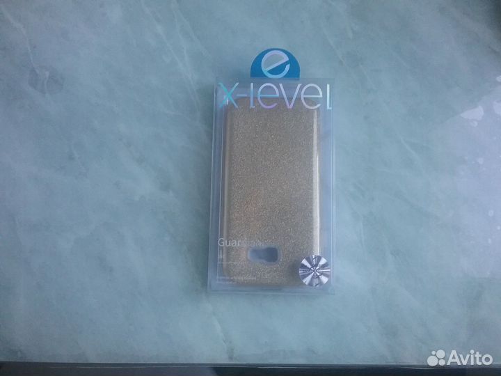 Чехол самсунг А7 новый,золотистый