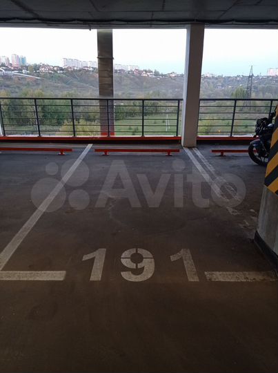 Машиноместо, 14 м²