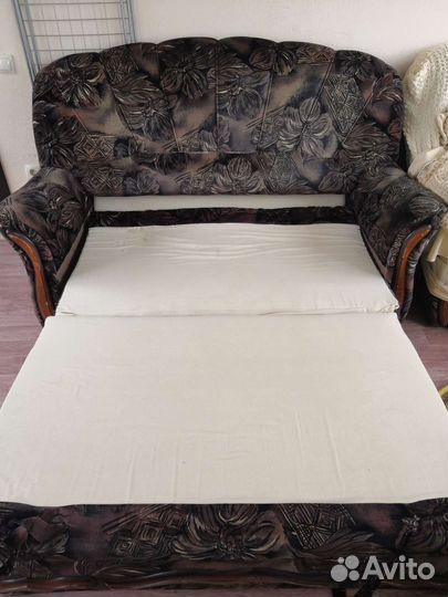 Диван и кресло