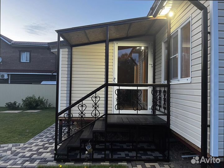 Приставное крыльцо под ключ