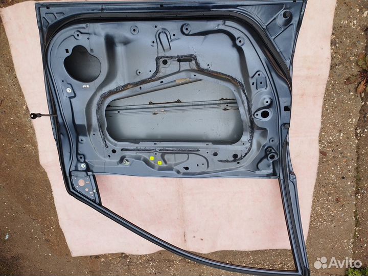 Дверь передняя левая Honda cr v 3