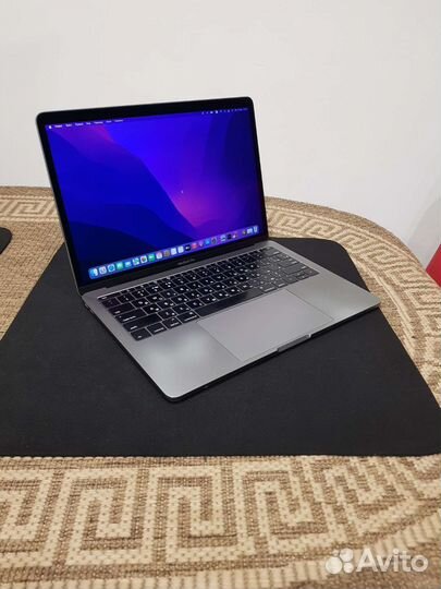 Ноутбук Apple MacBook Pro 13 2016