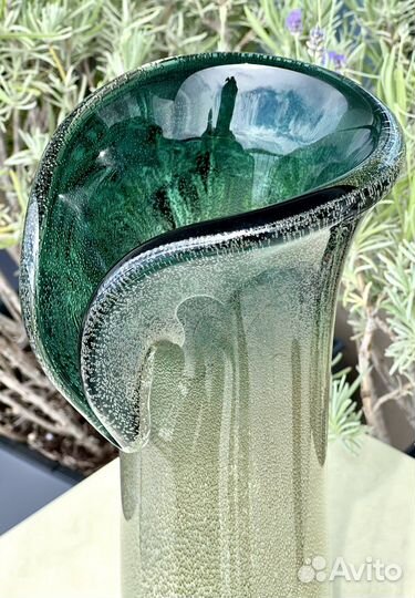 Чешское цветное стекло Ваза Бульгазе