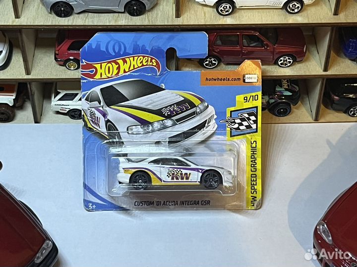 Hot wheels машинки