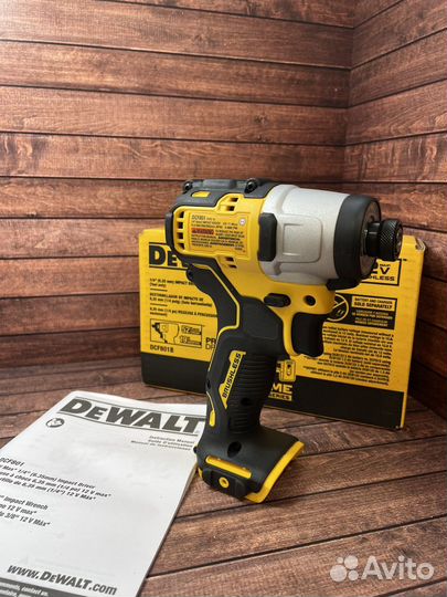 Винтоверт импакт dewalt dcf801