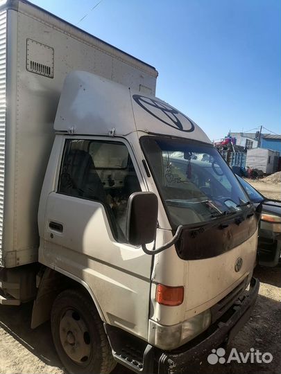 Toyota Dyna цельнометаллический, 1997