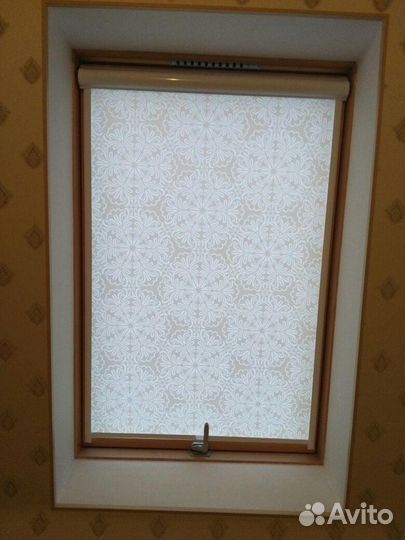 Рулонные шторы на мансардные окна