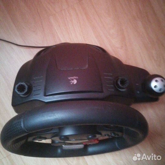 Игровой руль logitech driving force gt