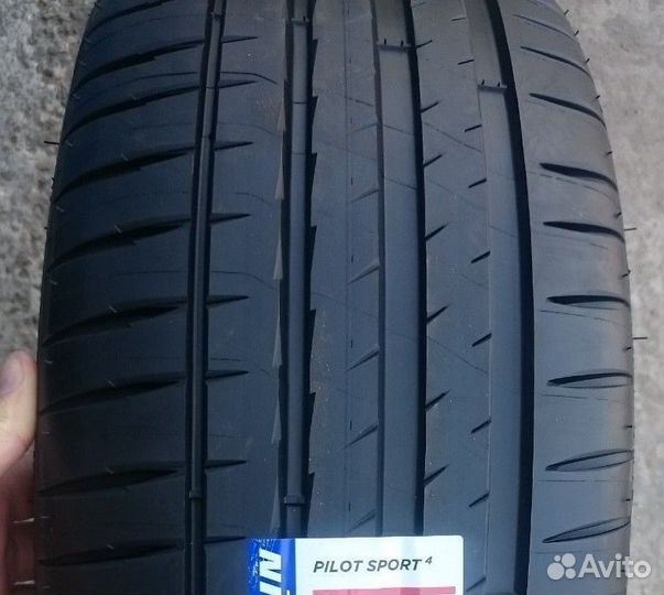 Michelin Pilot Sport 4 255/40 R20 101Y, 4 шт