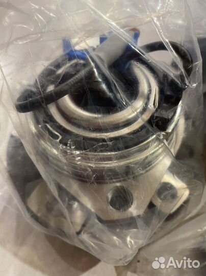 Ступица передняя Opel Astra H Zafira B с абс