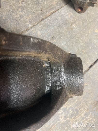 Поворотный кулак Oktavia/Golf/Bora/Seat