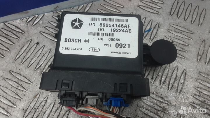 Блок PDC (парктроников) jeep grand cherokee WK2 20