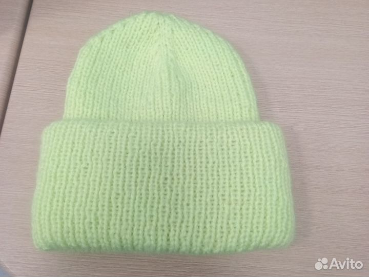 Шапка вязанная женская