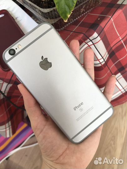 iPhone 6S, 16 ГБ