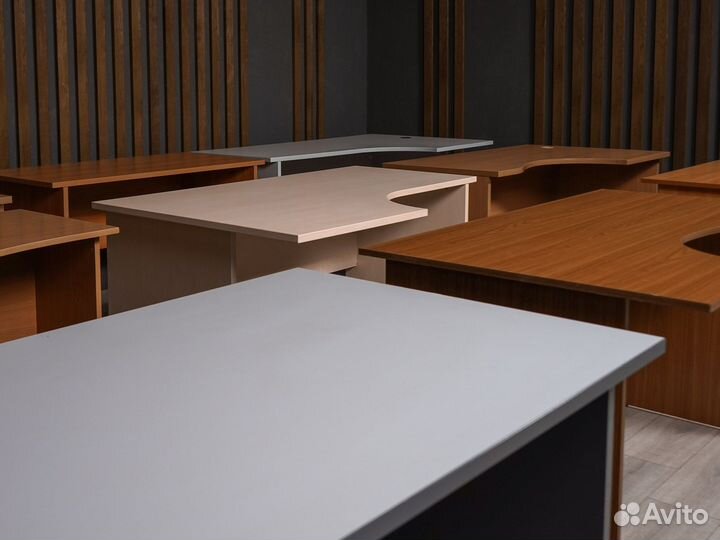 Стол персональный