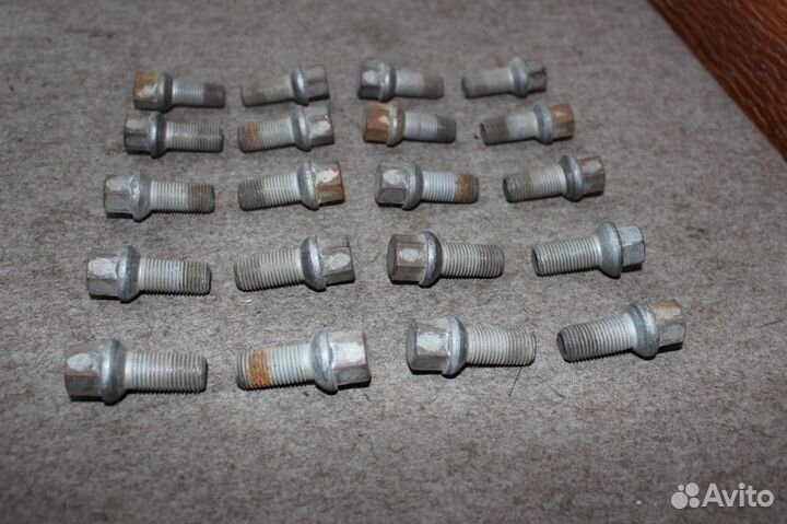 Болты колесные M14 комплект Mercedes (20шт)