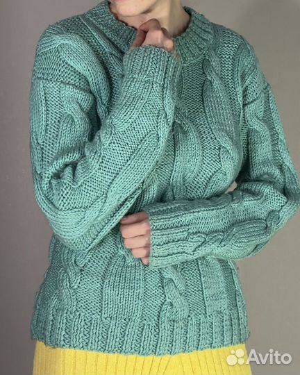Свитер ручной работы