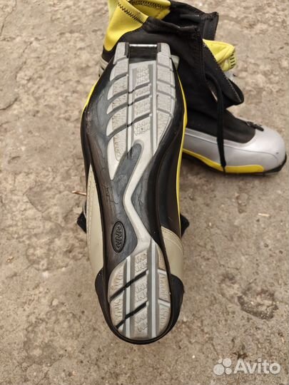 Лыжные ботинки fischer