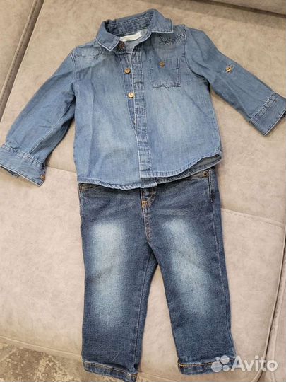 Рубашка и джинсы