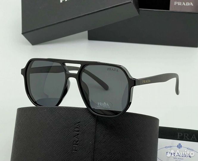 Солнечные очки prada