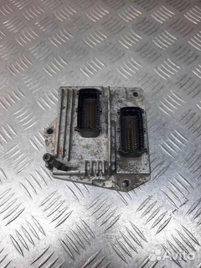 Блок управления двигателем Opel Astra хэтчбэк 5