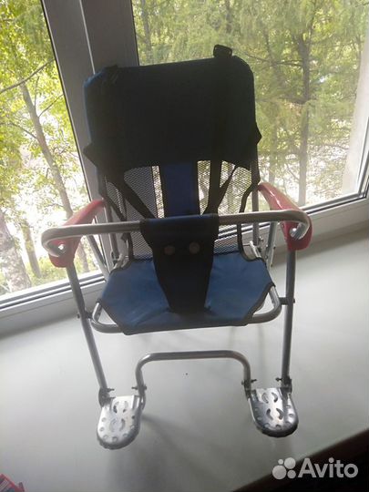 Детское кресло на велосипед