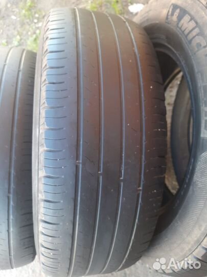 Michelin Latitude Tour HP 215/65 R16