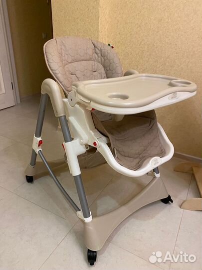 Детский стульчик для кормления