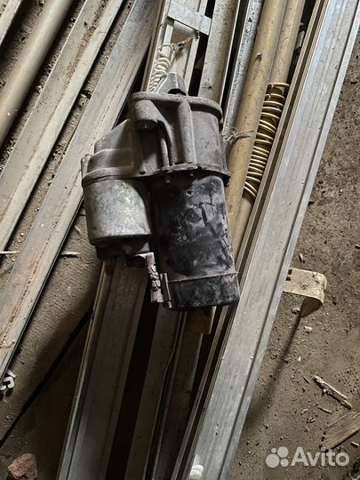 Стартер на Mitsubishi Carisma Каризма 1.6 4g92