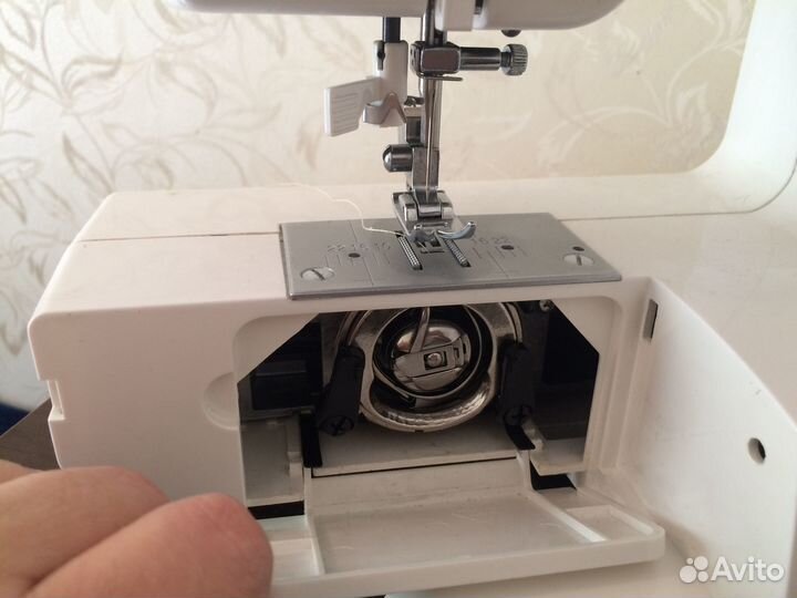 Швейная машина juki HZL-12Z