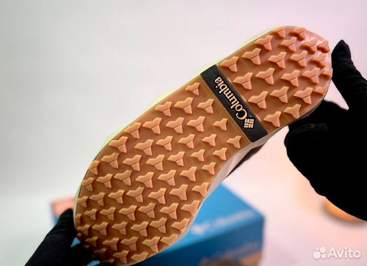 Кроссовки Columbia надежные