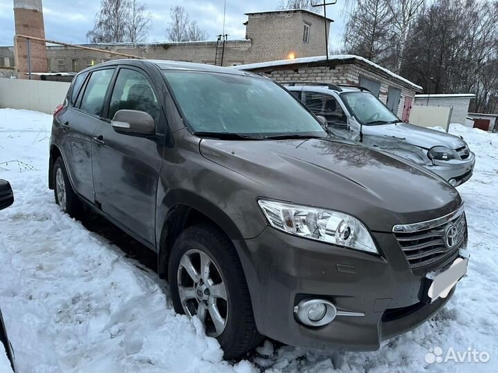 Toyota RAV4 2.0 AT, 2012, битый, 110 000 км