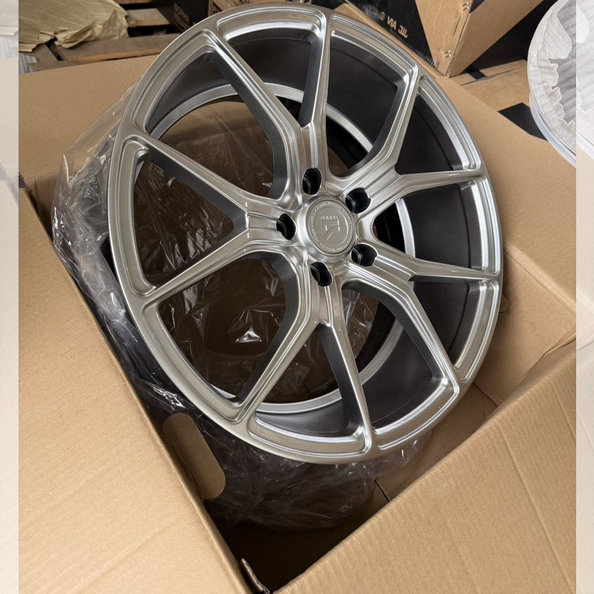 Литые диски VORSTEINER V-FF 103 8×R18 5×114.3