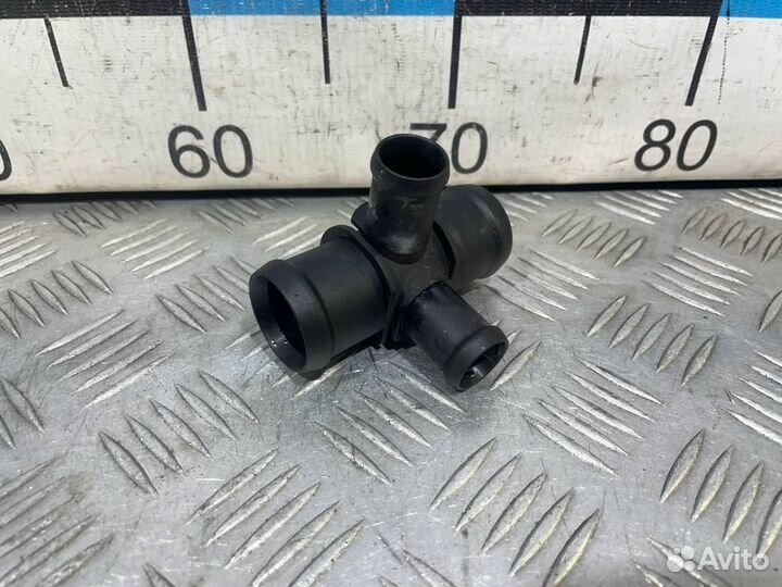 Б/У Тройник системы охлаждения Audi A6#001