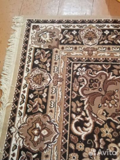 Ковер б/у. размер: 3,70 на 2,70