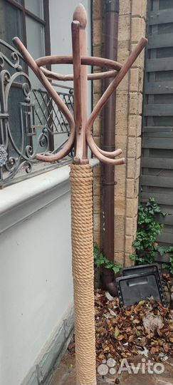 Вешалка напольная деревянная