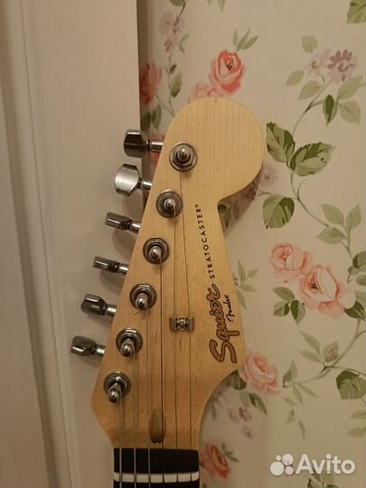 Электрогитара fender squier stratocaster