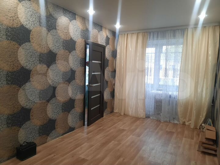 2-к. квартира, 42,7 м², 2/5 эт.