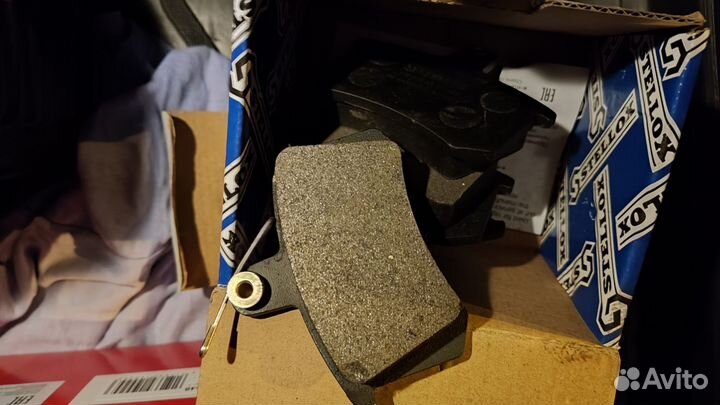 Тормозные колодки задние Audi C4 100/A6