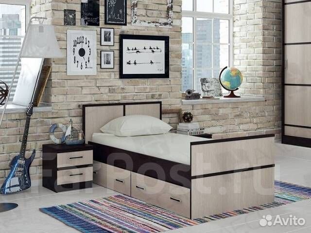 Кровать односпальная с ящиками 