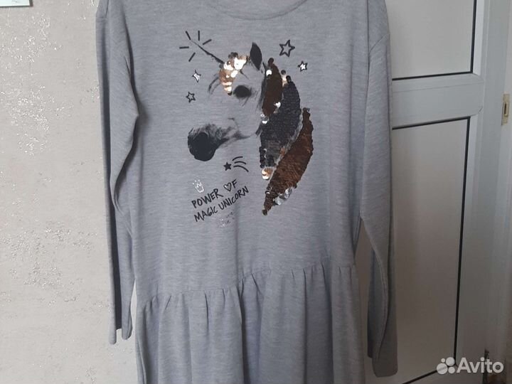 Школьные блузки,джинсы,брюки,куртка и др.вещи